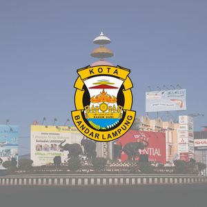 Bundaran Adipura dan Logo Kota Bandar Lampung