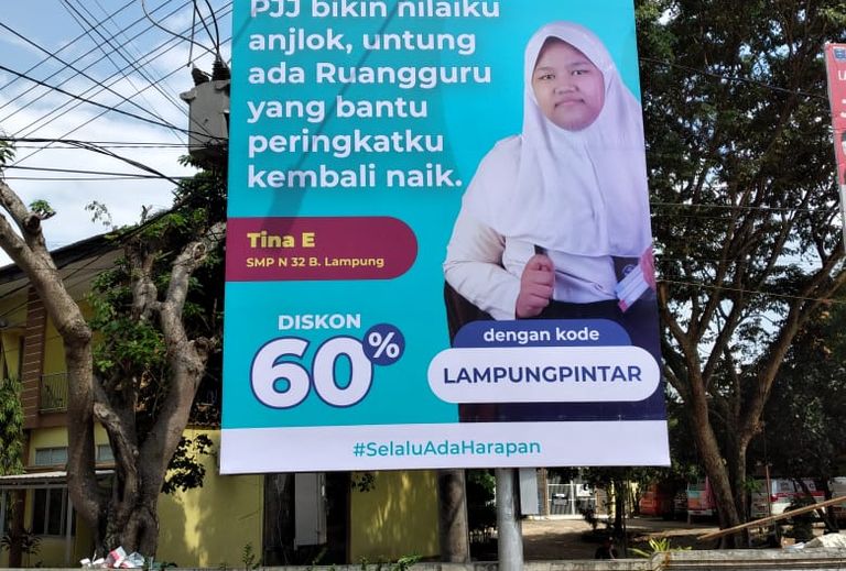 Billboard Ruang Guru di Lampung